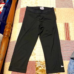 Nike crop leggings